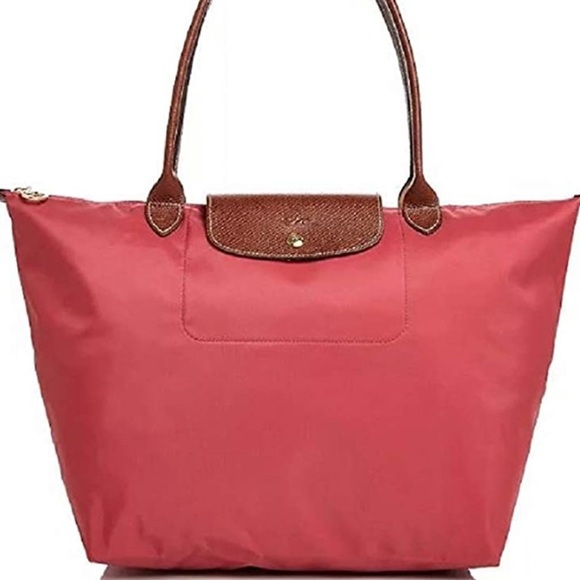 Longchamp Handbags - Longchamp Le Pliage Tote